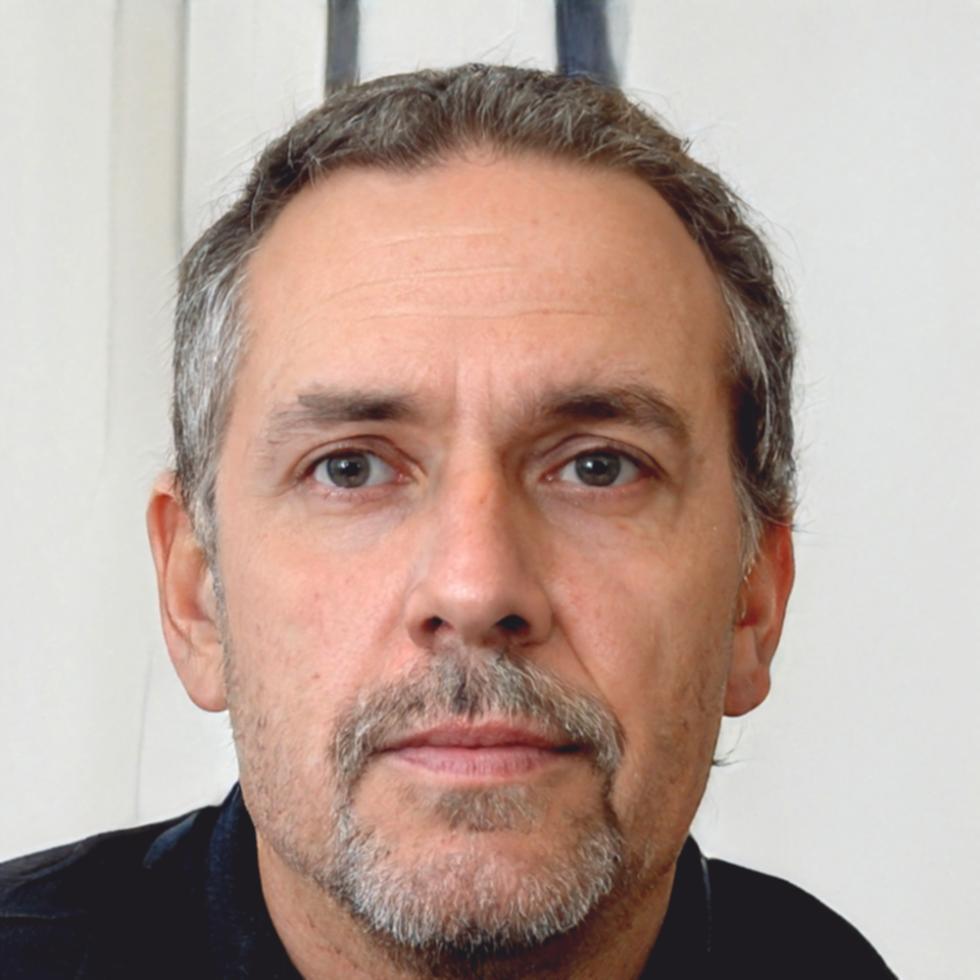 Portrait de Marc Dubois, expert en finance d'entreprise